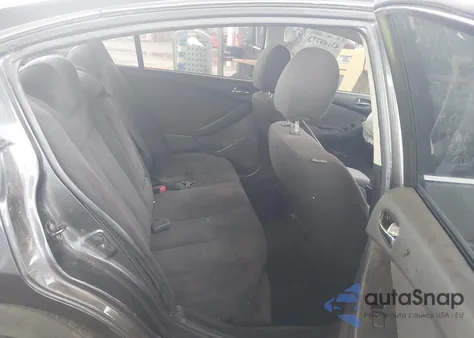 2010 Nissan Altima 2.5 S z USA, uszkodzony, nr VIN 1N4AL2APXAN537164